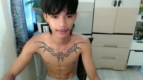 yourasian_eric online show from 25, 4, 2026