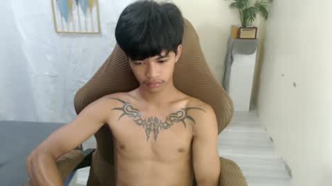 yourasian_eric online show from 25, 6, 2026