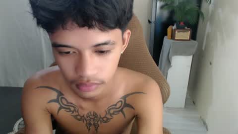yourasian_eric online show from 10, 7, 2026
