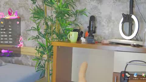 Snapshot of yourburnwish chatting on 8, 11, 2025 Anna online show from 8, 11, 2025