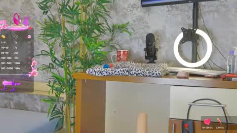 Snapshot of yourburnwish chatting on 11, 11, 2025 Anna online show from 11, 11, 2025