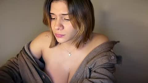 yourcutemolly__ online show from 5, 6, 2026