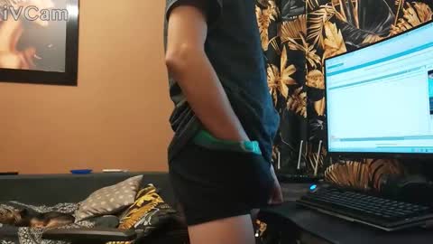 Snapshot of yourdaddyrm chatting on 11, 10, 2025 YourDaddyRM online show from 11, 10, 2025