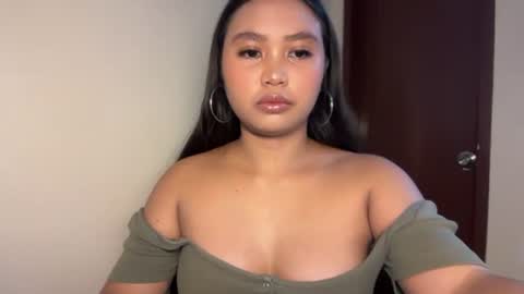 yourfantasyyy_ online show from 28, 6, 2026