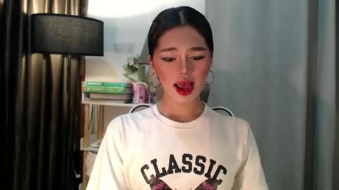 Snapshot of yourfavoratesunshine chatting on 18, 9, 2025 Sunshine online show from 18, 9, 2025