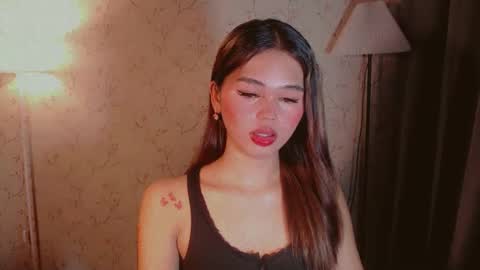 Snapshot of yourfavoratesunshine chatting on 1, 10, 2025 Sunshine online show from 1, 10, 2025