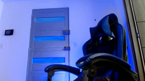 yourfavorite_bigclit online show from 28, 6, 2026