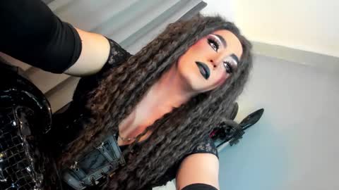  not into STINGY and CHEAP people online show from 28, 11, 2025