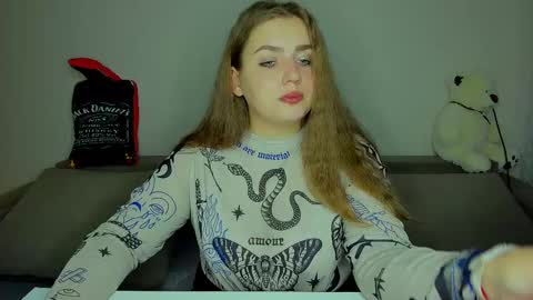 yourgem__ online show from 11, 9, 2025