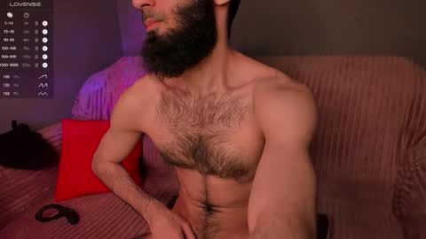 Snapshot of yourhairysecret chatting on 11, 1, 2026 HAIRY wants to have a great time online show from 11, 1, 2026