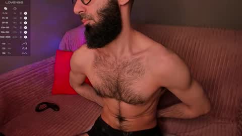 Snapshot of yourhairysecret chatting on 10, 3, 2026 HAIRY wants to have a great time online show from 10, 3, 2026