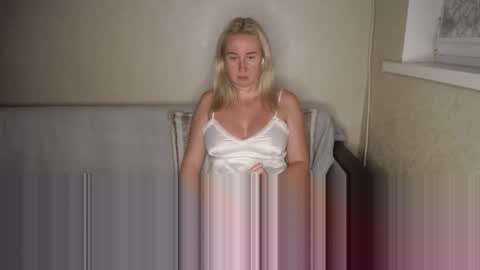 Iamyourdream online show from 4, 10, 2025