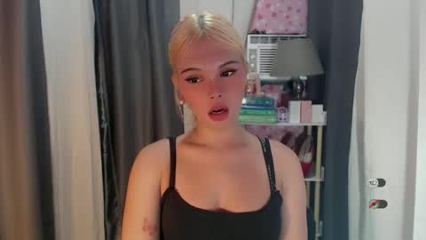KYLIE MORE online show from 22, 5, 2026