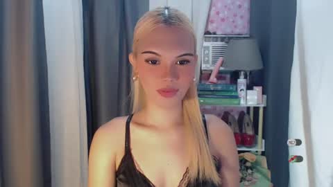 KYLIE MORE online show from 20, 7, 2026
