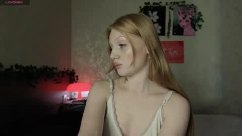 Snapshot of yourlovelyviki chatting on 13, 3, 2026 Mary online show from 13, 3, 2026