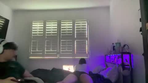 yourmila1 online show from 27, 2, 2026