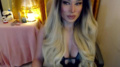Snapshot of yourmistressofevil_isback chatting on 1, 5, 2026 Adriana Maxwell online show from 1, 5, 2026