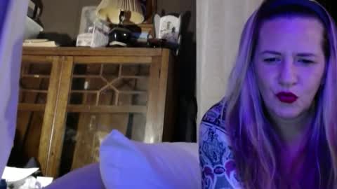 Snapshot of yourmomma999 chatting on 4, 1, 2025 yourmomma999 online show from 4, 1, 2025