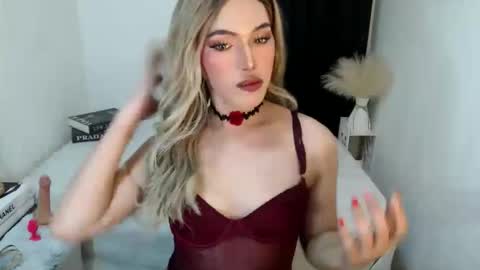TIFFANY SUCKING QUEEN online show from 25, 4, 2026