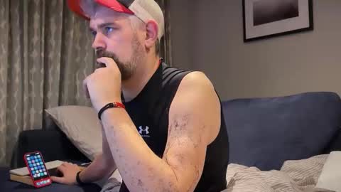 Snapshot of yournewfavourite chatting on 19, 1, 2026 newcastle72 online show from 19, 1, 2026