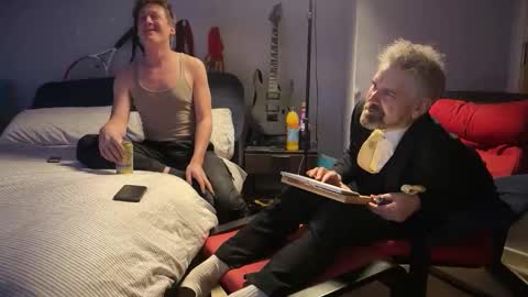 Snapshot of yournewfavourite chatting on 8, 2, 2026 newcastle72 online show from 8, 2, 2026