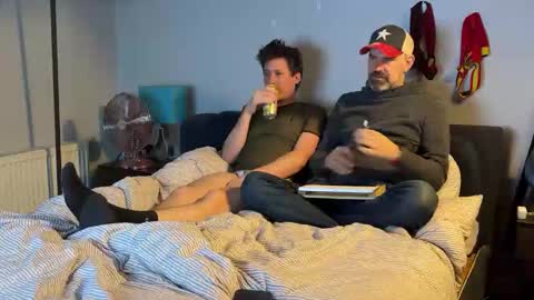 Snapshot of yournewfavourite chatting on 9, 2, 2026 newcastle72 online show from 9, 2, 2026