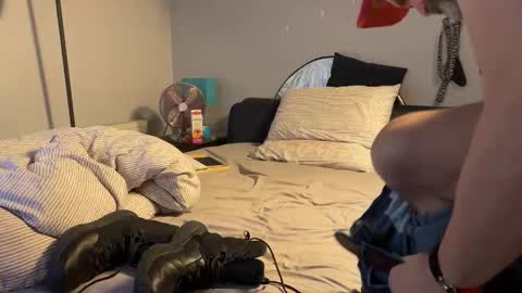 Snapshot of yournewfavourite chatting on 11, 3, 2026 newcastle72 online show from 11, 3, 2026