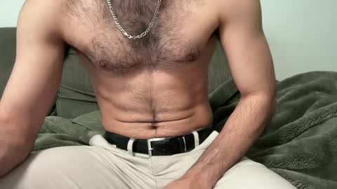 Snapshot of yournextguy0 chatting on 15, 5, 2026 Your Next Guy online show from 15, 5, 2026