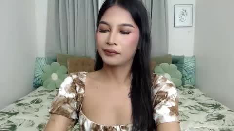yourprettybella_ts online show from 10, 1, 2026