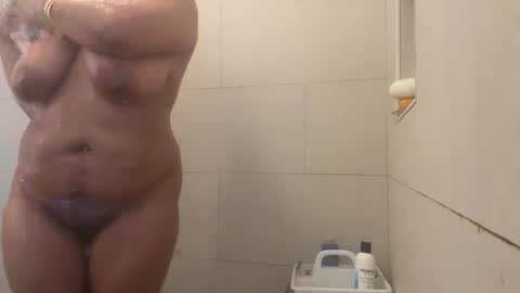 Snapshot of yourpussyfairyyy chatting on 22, 9, 2025 yourpussyfairyyy online show from 22, 9, 2025