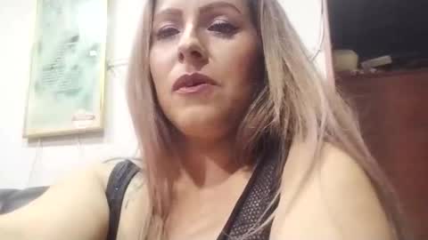 yoursexymature2024 online show from 6, 3, 2025