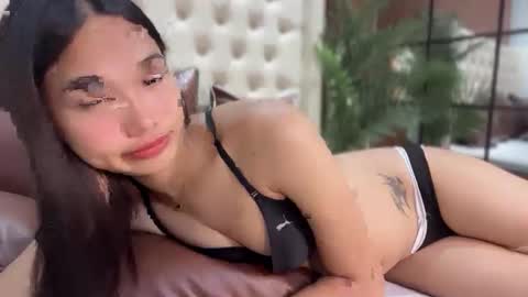 yoursluttyashxx online show from 6, 1, 2026