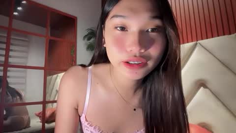 yoursluttyashxx online show from 8, 4, 2026