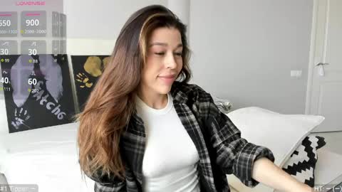 yoursoul_mila online show from 3, 5, 2026