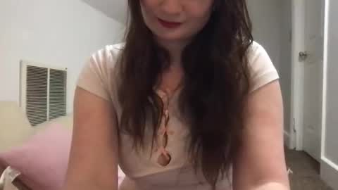 YoursTrulyBella online show from 3, 3, 2026