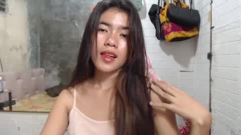 Snapshot of yoursweet_asian20 chatting on 22, 1, 2025 Maddie online show from 22, 1, 2025