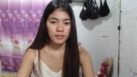 Snapshot of yoursweet_asian20 chatting on 28, 1, 2025 Maddie online show from 28, 1, 2025