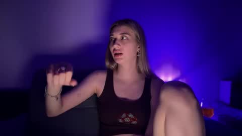 yoursweet_couple online show from 11, 9, 2025