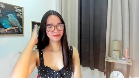 Snapshot of yourtinybunny chatting on 4, 7, 2026 yourtinybunny online show from 4, 7, 2026