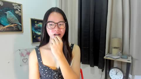 Snapshot of yourtinybunny chatting on 9, 7, 2026 yourtinybunny online show from 9, 7, 2026