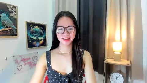 Snapshot of yourtinybunny chatting on 30, 7, 2026 yourtinybunny online show from 30, 7, 2026