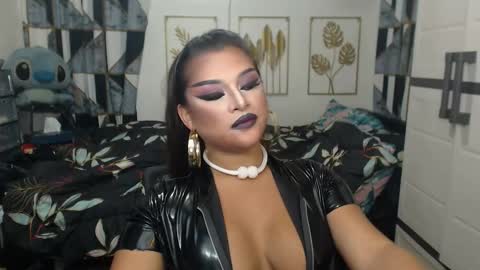 Snapshot of yourtrannyqueenxxx chatting on 17, 9, 2025 Anastacia Grey  online show from 17, 9, 2025