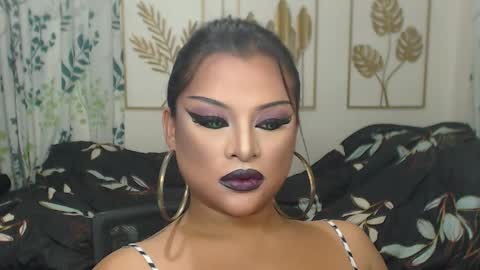 Snapshot of yourtrannyqueenxxx chatting on 24, 9, 2025 Anastacia Grey  online show from 24, 9, 2025