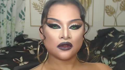 Snapshot of yourtrannyqueenxxx chatting on 3, 10, 2025 Anastacia Grey  online show from 3, 10, 2025