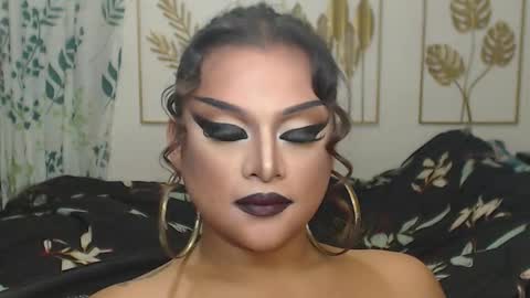 Snapshot of yourtrannyqueenxxx chatting on 7, 10, 2025 Anastacia Grey  online show from 7, 10, 2025