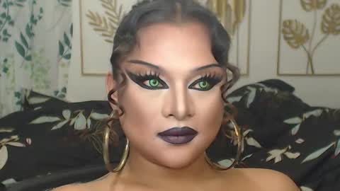 Snapshot of yourtrannyqueenxxx chatting on 9, 10, 2025 Anastacia Grey  online show from 9, 10, 2025