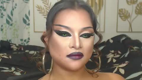 Snapshot of yourtrannyqueenxxx chatting on 10, 10, 2025 Anastacia Grey  online show from 10, 10, 2025