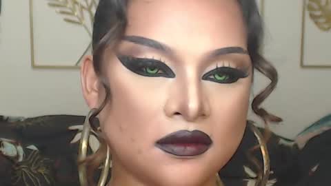 Snapshot of yourtrannyqueenxxx chatting on 14, 10, 2025 Anastacia Grey  online show from 14, 10, 2025