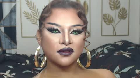 Snapshot of yourtrannyqueenxxx chatting on 7, 5, 2026 Anastacia Grey online show from 7, 5, 2026