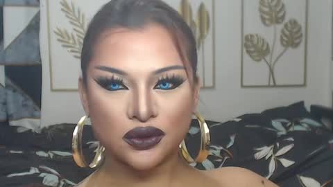 Snapshot of yourtrannyqueenxxx chatting on 17, 5, 2026 Anastacia Grey online show from 17, 5, 2026